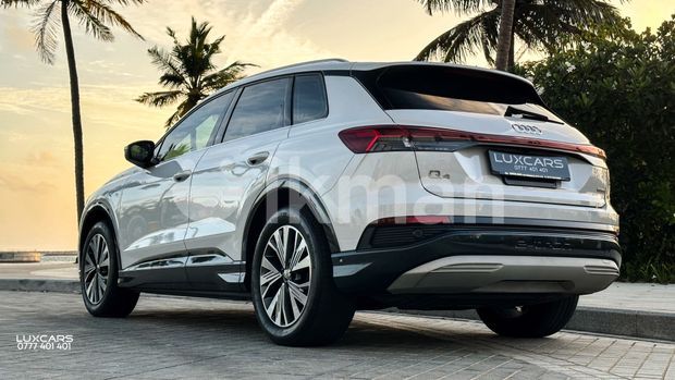 Audi Q4 E-tron Advance 2024 image 5