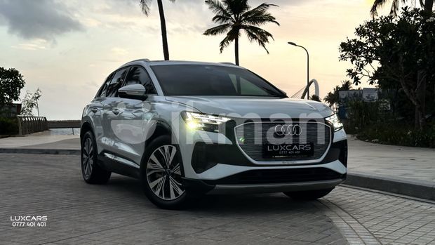 Audi Q4 E-tron Advance 2024